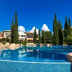 Modern Ap02 - Zodia With Private Garden, Aphrodite Hills Apartament *