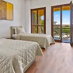 Modern Ap02 - Zodia With Private Garden, Aphrodite Hills Apartament *
