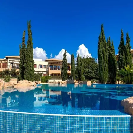 Modern Ap02 - Zodia With Private Garden, Aphrodite Hills Lägenhet *