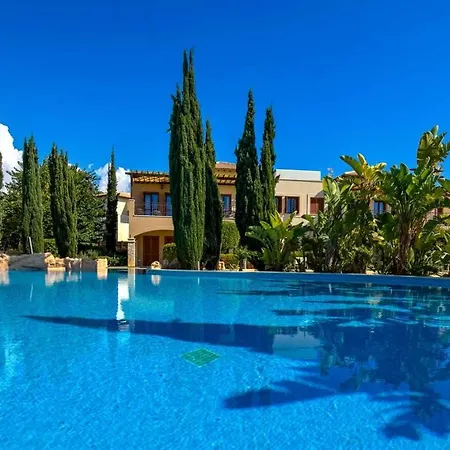 Modern Ap02 - Zodia With Private Garden, Aphrodite Hills Apartment
