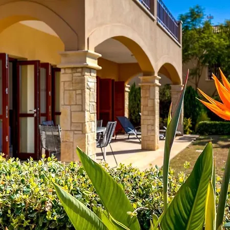 Modern Ap02 - Zodia With Private Garden, Aphrodite Hills