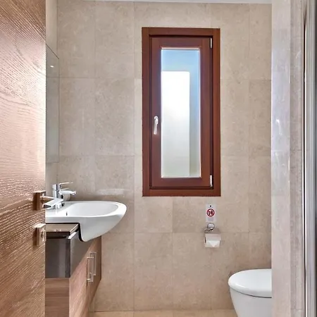 Apartment Modern Ap02 - Zodia With Private Garden, Aphrodite Hills