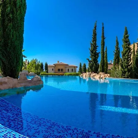 Modern Ap02 - Zodia With Private Garden, Aphrodite Hills * Kouklia