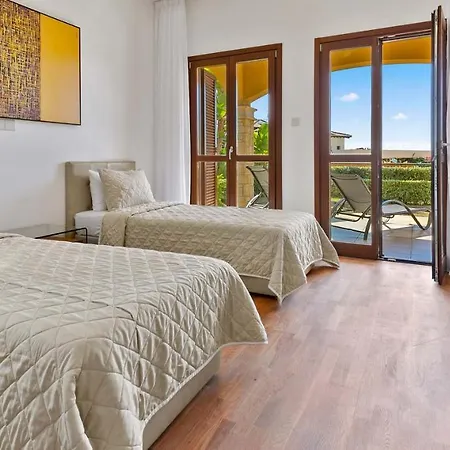 Modern Ap02 - Zodia With Private Garden, Aphrodite Hills Appartement *