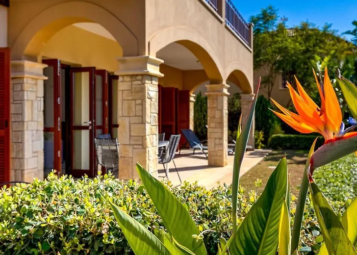 Modern Ap02 - Zodia With Private Garden, Aphrodite Hills