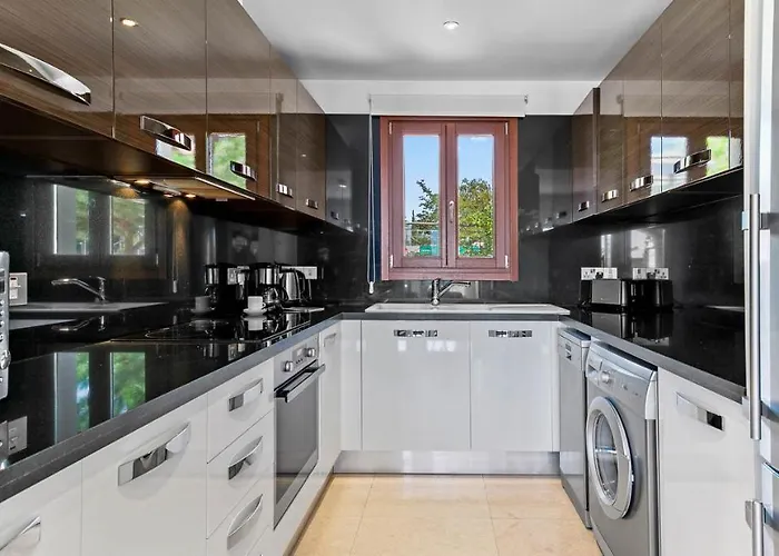 Modern Ap02 - Zodia With Private Garden, Aphrodite Hills