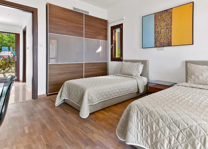 Modern Ap02 - Zodia With Private Garden, Aphrodite Hills Διαμέρισμα Κούκλια